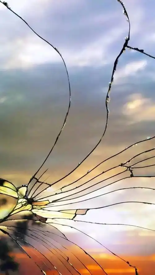 壁纸| 个性碎屏壁纸,你该换屏了!(超多适合男生的)