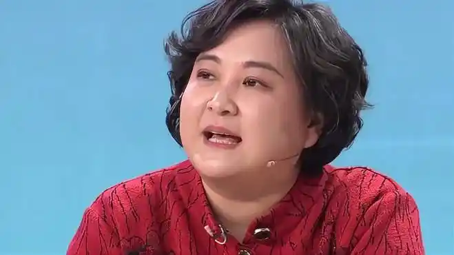 爆笑小品《婆婆妈妈》片段,贾玲这包袱太吓人,差点给老伴送走