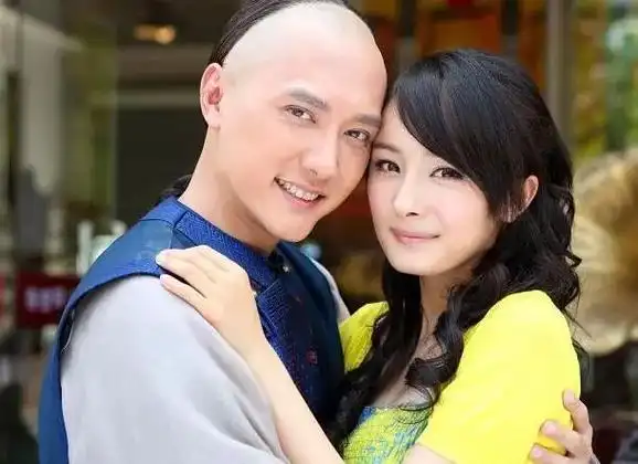 杨幂和冯绍峰合作时他多次要求导演加吻戏