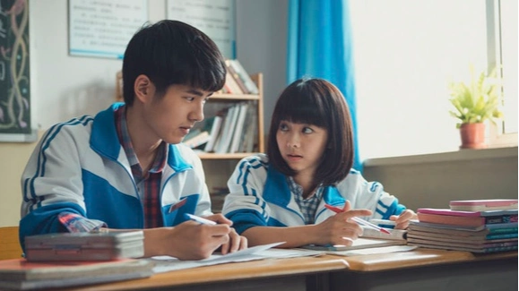 推荐十部校园恋爱电视剧,《你好旧时光》上榜,一定有你青春记忆