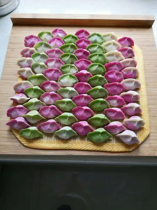 爱心水饺 美女说味道好极了