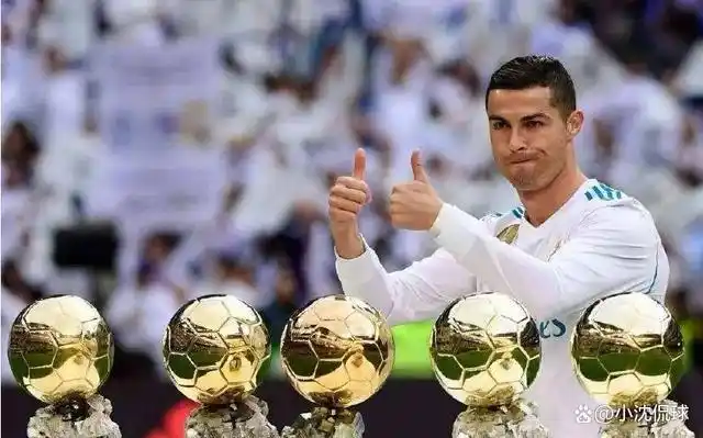 他的职业生涯总进球数达到815个,成为足球界当之无愧的历史第一射手