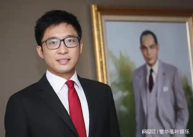 41岁霍启山依旧帅气却没有结婚为何不和哥哥霍启刚一样从政