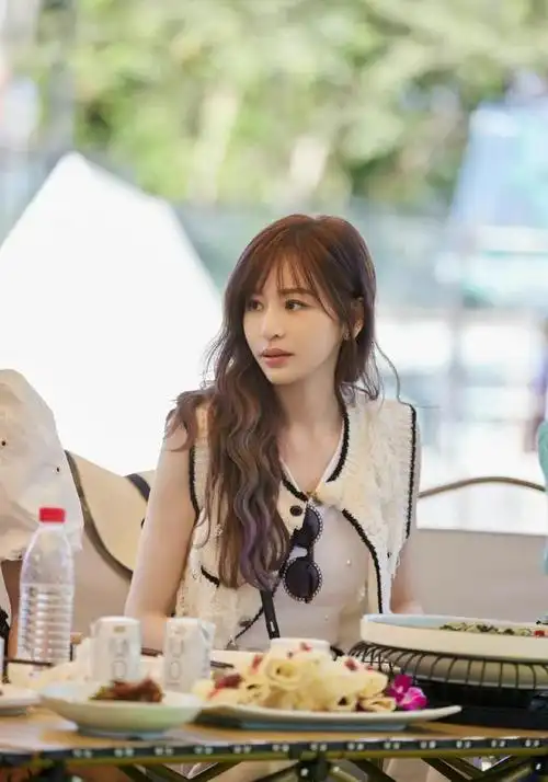 王心凌今年参加《乘风破浪》翻红,一首《爱你》唱跳火爆出圈!