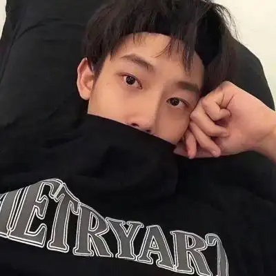 很帅气高冷气质张狂的男头_男生头像_美头网