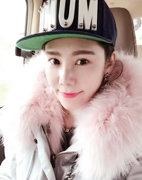 赵静怡现状曝光竟变这个样子了 05年超女冠军赵静怡去哪儿了