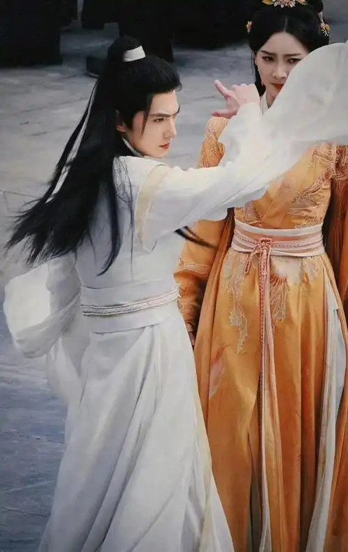 蒋依依引出117亿补税名单!赵v翻车内幕!邓超孙俪卖房补s?