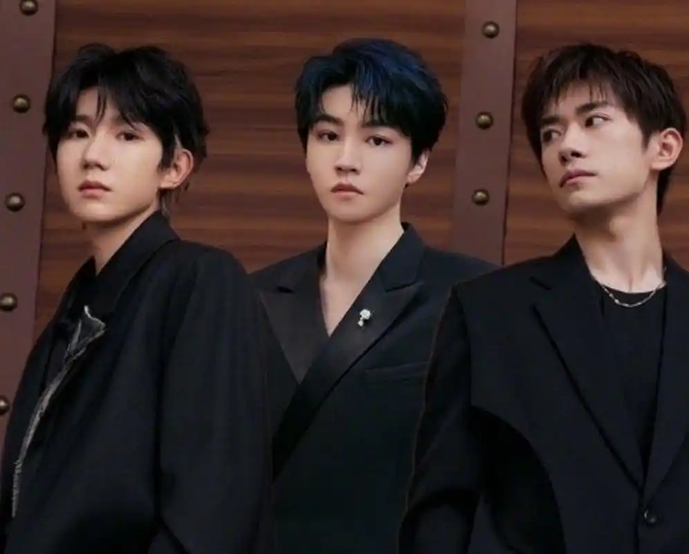 【tfboys演唱会还有二次售票】24日,"tfboys十年之约演唱会"线下门票