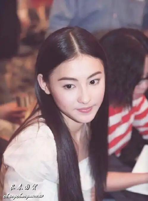 张柏芝青涩旧照曝光模样清纯甜美可人