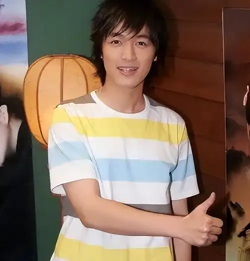 薛佳凝分手15年后胡歌娶妻生子她却选择出家背后心酸无人知