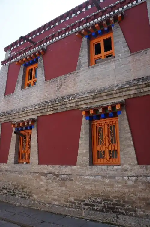 【携程攻略】西宁大经堂景点,大经堂,在西宁塔尔寺内,殿内供奉了多座