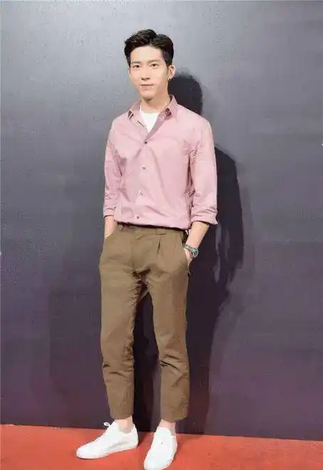 刘雯跟井柏然这一对,为何大家都觉得刘雯要大气得多,也要更霸气_造型