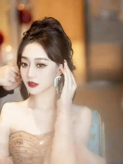 新娘眼妆这样画既消肿又好看最美新娘妆