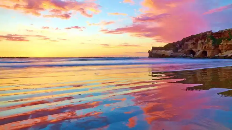 晚霞下的美丽大海壁纸