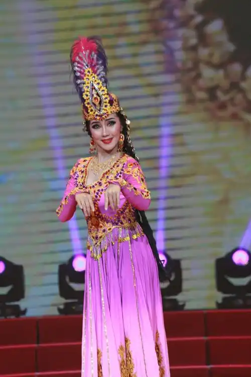 和田歌舞团演出之三