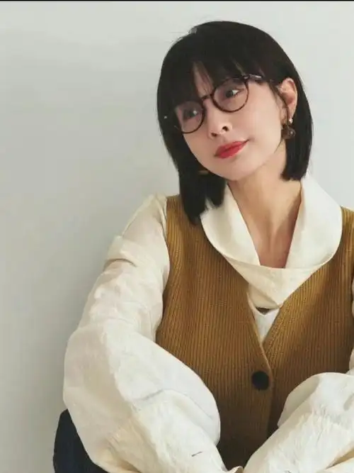 吴昕近照梦回饶雪漫书模时期