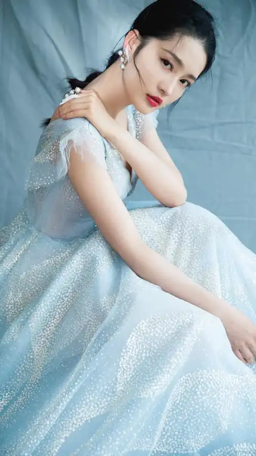 李沁性感迷人写真手机壁纸