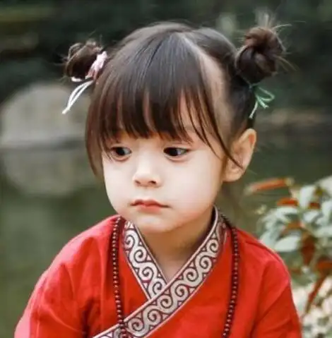 双丸子头发型,小孩丸子头,小孩发型
