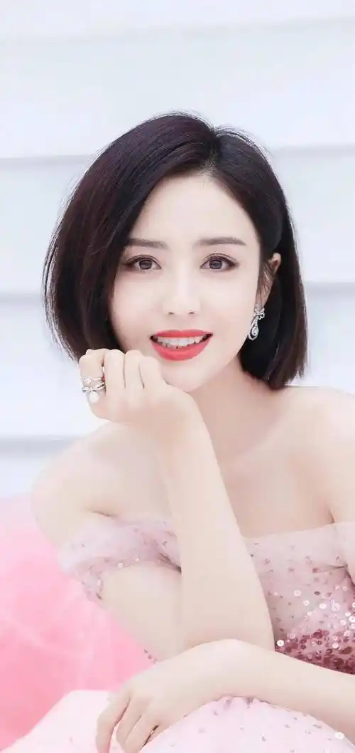 佟丽娅146美照,每张都能勾起审美快感,端庄,大气,时尚,美丽_长发_都是