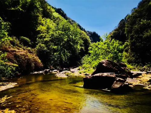 隐居深山的世外桃源一一宜良月亮谷(露营活动)