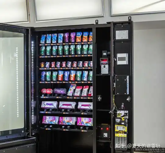 学校是学生学习的地方,不应该在校园内设立此类计生用品的售卖.