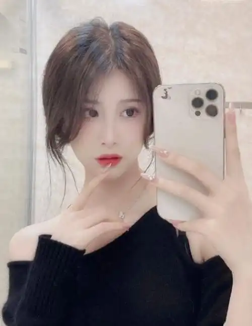 不圈钱的日子过够了结束虎牙最后一场直播沐莹莹即将跳槽抖音首秀