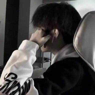 霸气男孩头像超酷真人 韩系男神小清新_男生头像_美头网