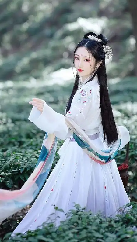 【汉服图片】汉服美女图片_最新汉服图片大全【342张图片】11 -古风坊