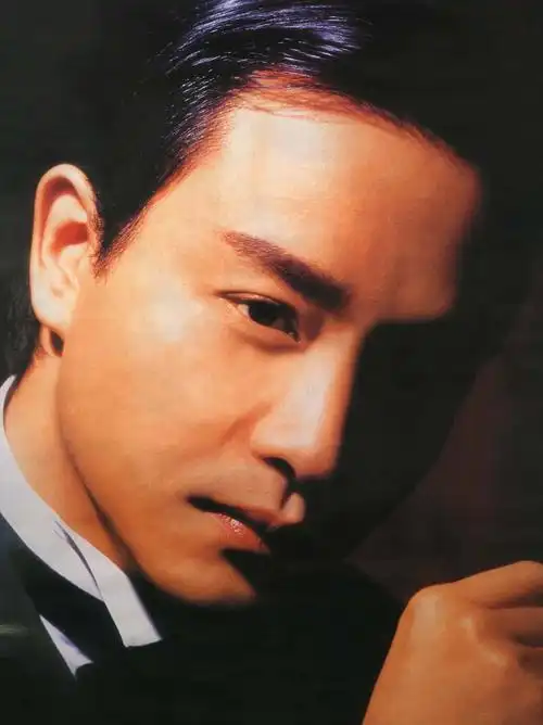 张国荣经典歌曲歌词张国荣经典歌词短句