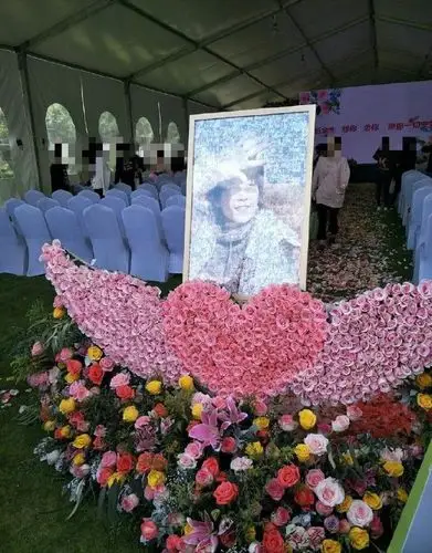 今日奇娱丨lisa担任青春有你2导师雪莉葬礼将以非公开形式举行