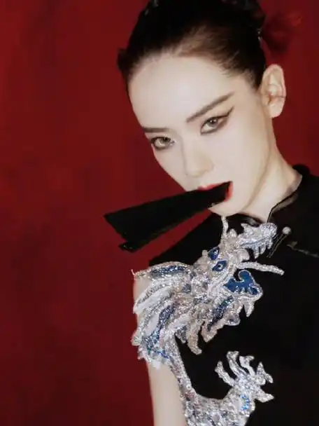 乘风2024##戚薇乘风图鉴