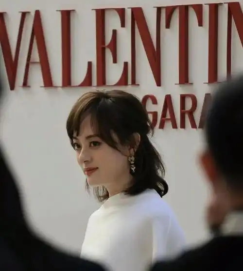 吃素真能让人变美张静初断崖式衰老网友评论学学隔壁孙俪吧