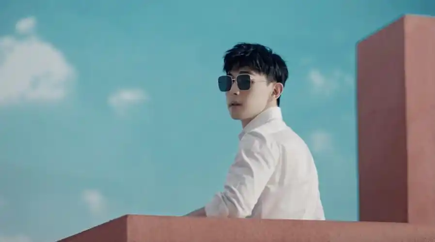 海伦凯勒眼镜邓伦篇