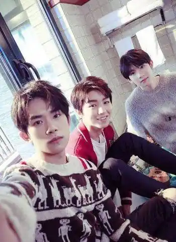 王源有地久天长,易烊千玺有少年的你,王俊凯电影代表作还会远吗