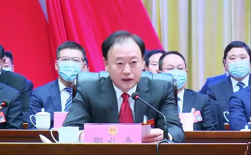 选举陆文忠为县人民政府县长,选举李益,刘中明,王鲁文,周汝琴,纪劲松