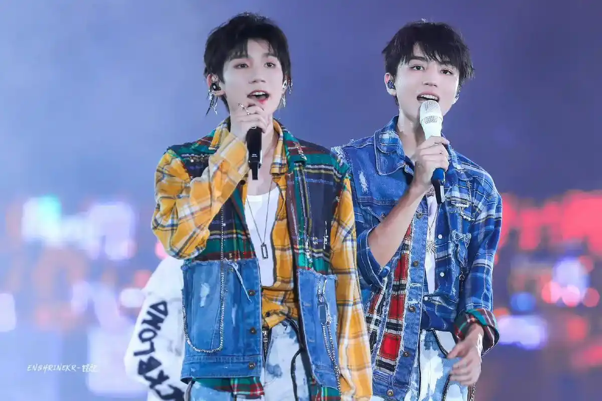 十周年给我来个双人合唱吧💨@抖音小助手 #王俊凯 #王源