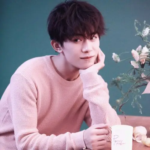 易烊千玺 - 堆糖,美图壁纸兴趣社区