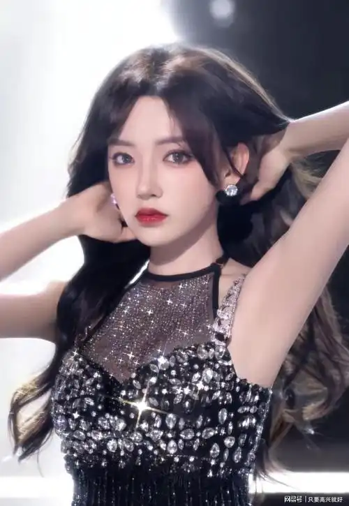 不愧"奶潇"!程潇这身材太猛!功底深厚惊艳网友