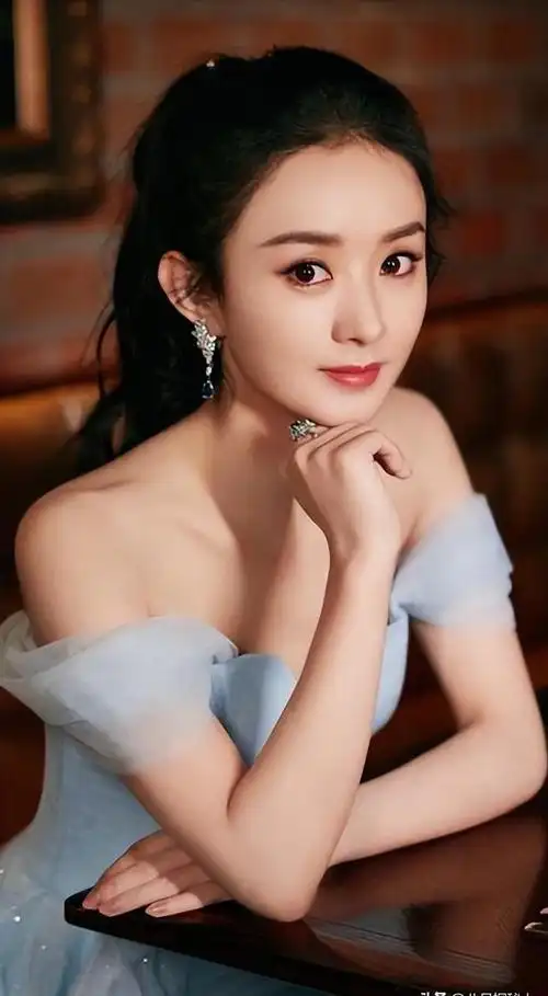 事实证明,三次陪跑"白玉兰"的赵丽颖,已经走上了一条大道