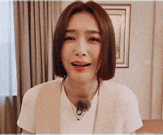 第一次见女明星在镜头前动手打架?_辛芷蕾_秦岚_嗓子