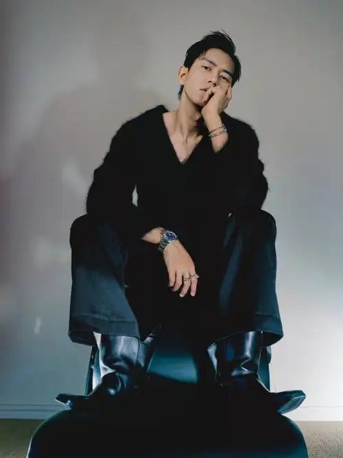 李现衬衫下的胸肌##李现锁骨窝