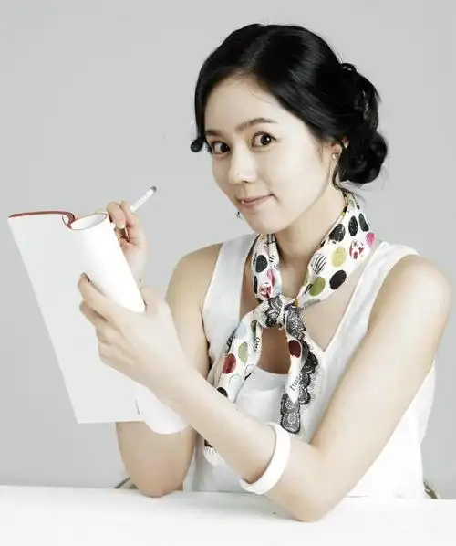 韩佳人清纯甜美写真公开