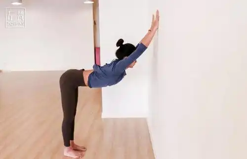 拉伸肩部内侧/前侧