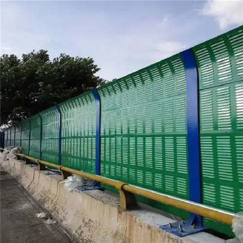 现货供应高速公路可移动抗冲击隔音屏河北朗安金属百叶声屏障