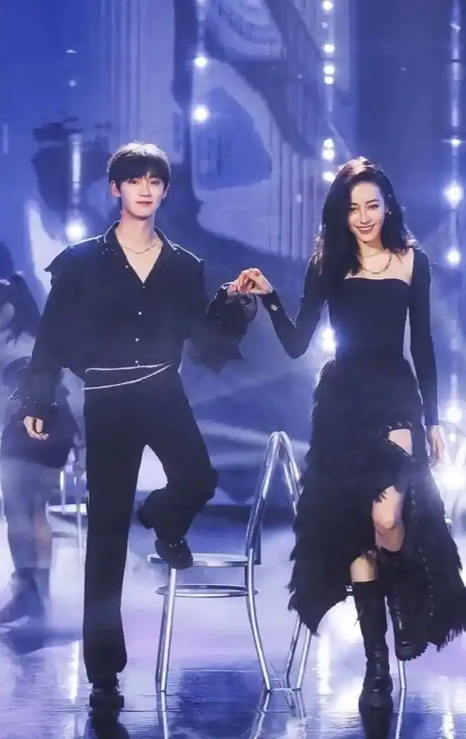 图文伙伴计划 刘诗诗和刘昊然 - 抖音