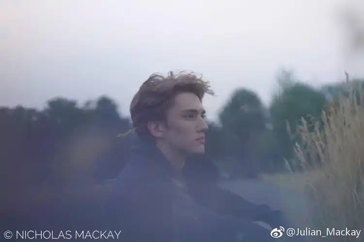 julian mackay - 堆糖,美图壁纸兴趣社区