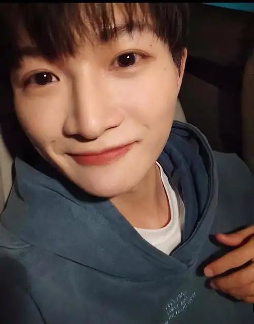 曝歌手周深工作室拖欠工钱长达一年未能支付疑似牵扯税务问题