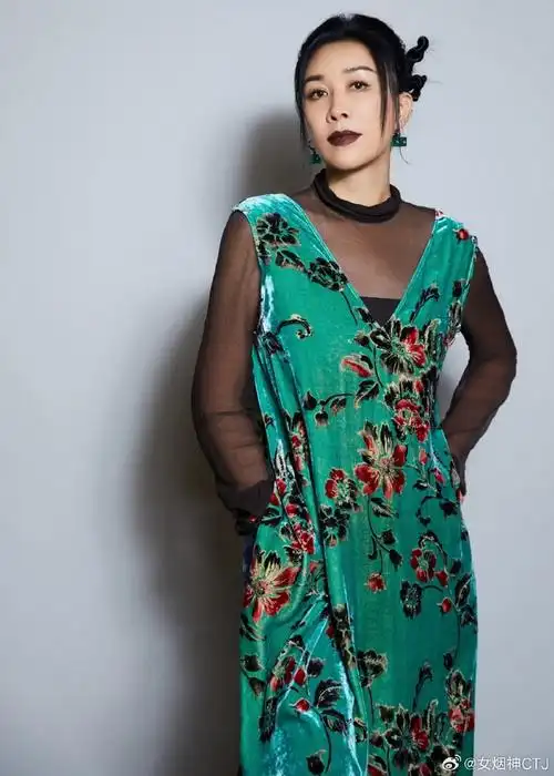 那英  ying na  性别:女  出生日期:1967-11-27  出生地:中国,辽宁