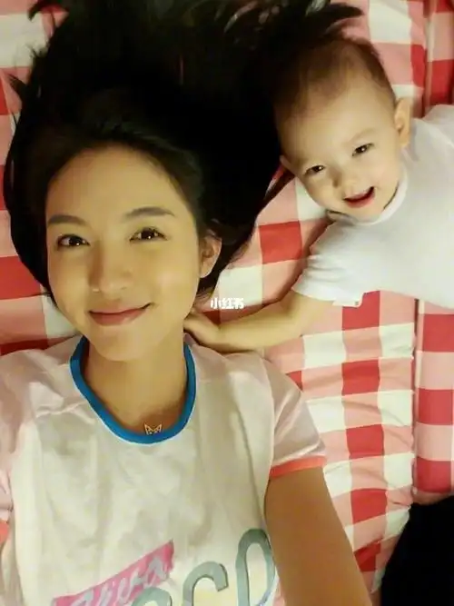 超模张梓琳官宣二胎生女,恭喜女神!