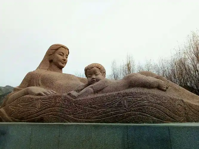 雕塑  黄河母亲